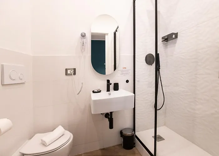 Be Max Guest house 4*