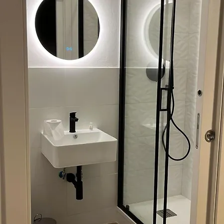 Be Max Guest house